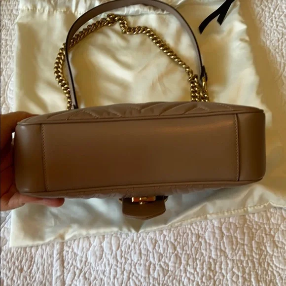 Gucci Small Marmont 2.0 Matelesse - Picture 8 of 16